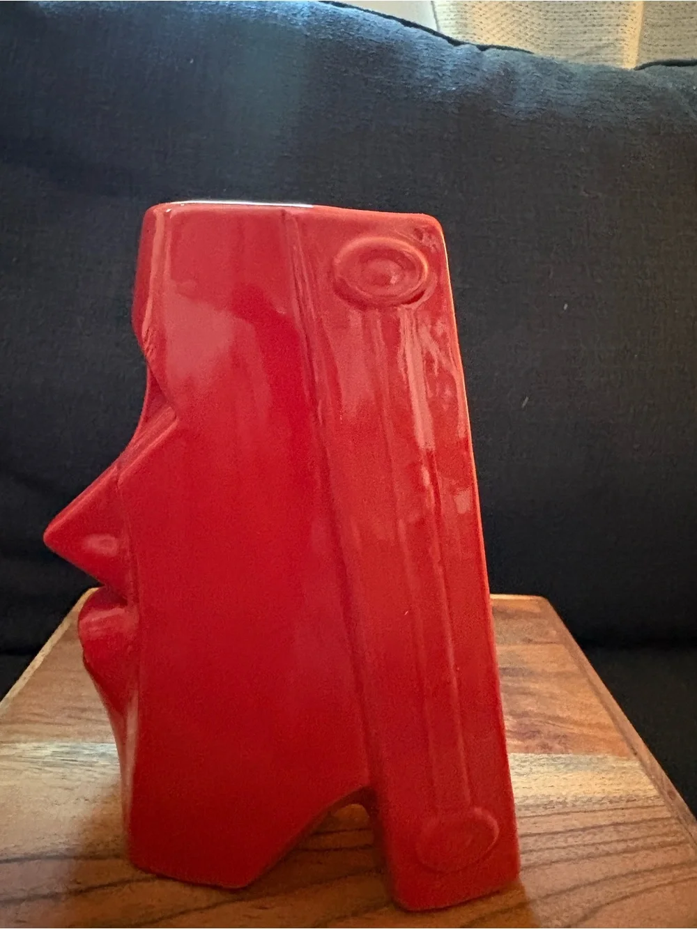 Tiki tikea moai